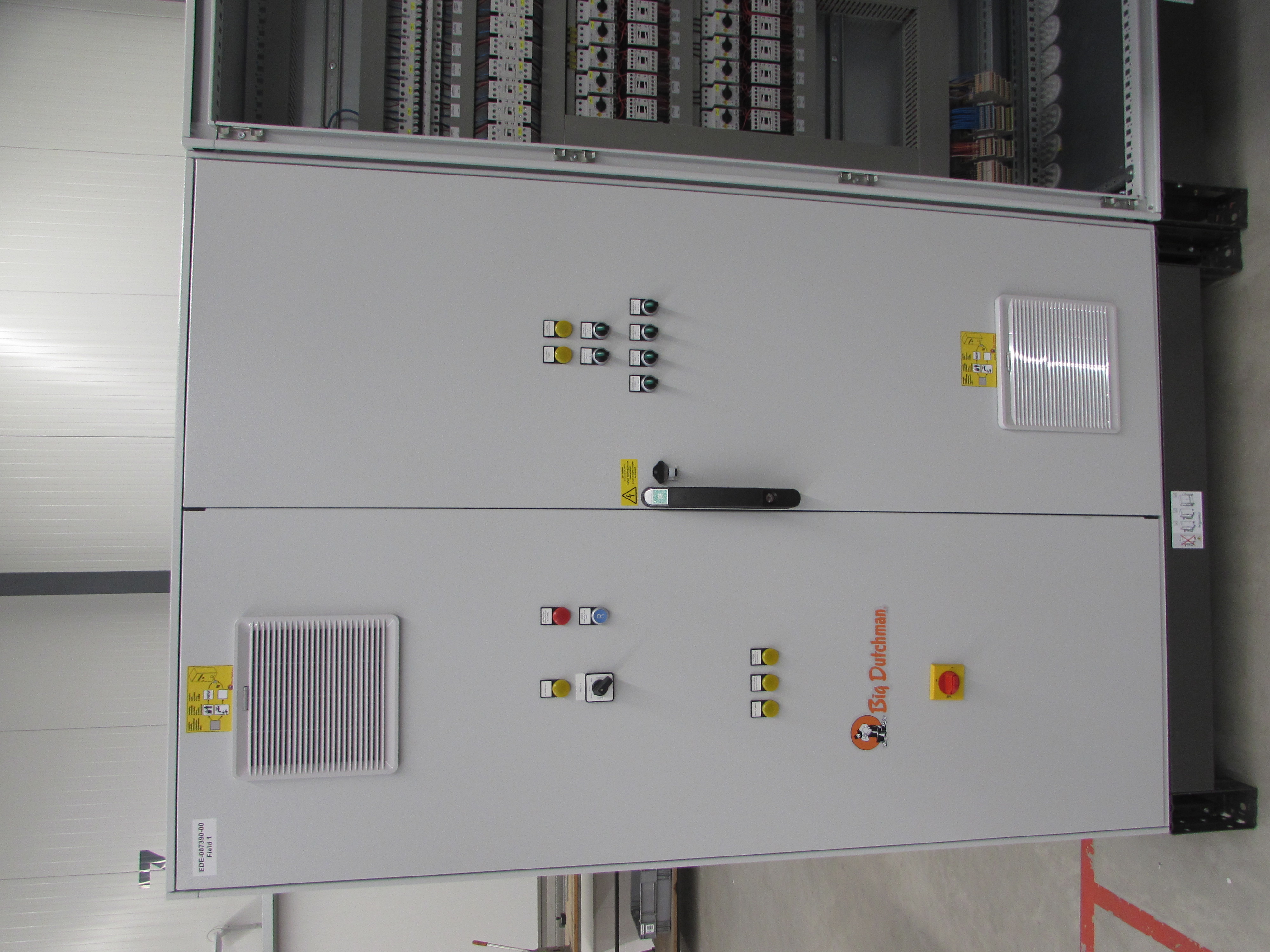 Control cabinet Guillen Utiel house C